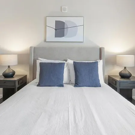 Landing Modern With Amazing Amenities *