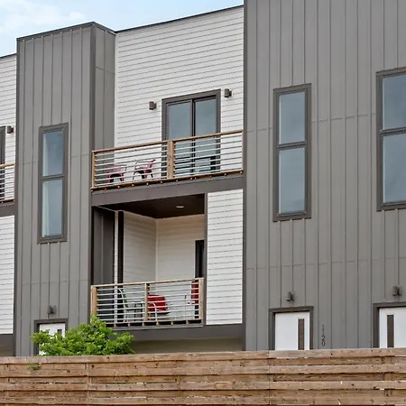 Rhythm & View - Large 4-bedroom Townhome With Private Garage & Dual Balconies