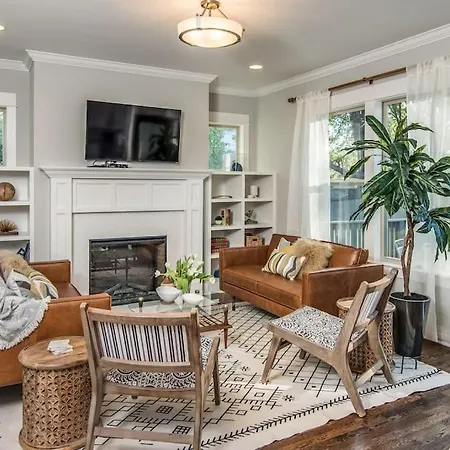 Holiday home Designer In Music Nashville