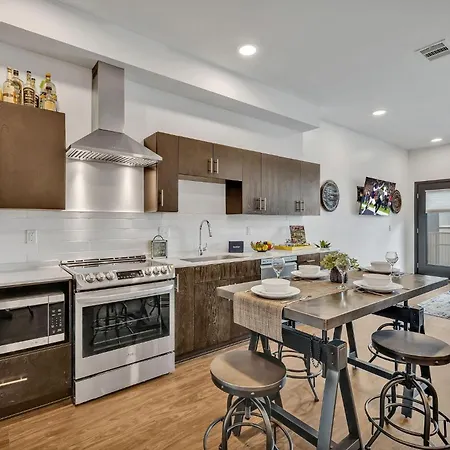 - 920 South St Unit 210 Holiday home