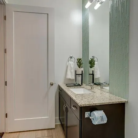 4 Designer Loft Units - Min To Broadway Hotel 4*