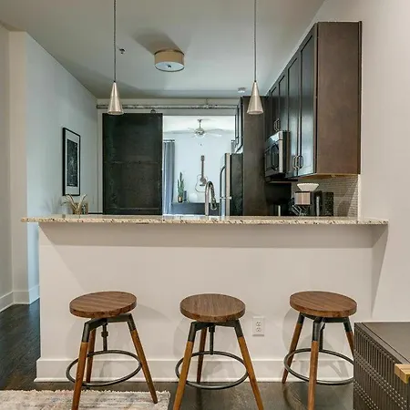 Hotel 4 Designer Loft Units - Min To Broadway Nashville