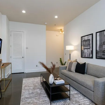 4 Designer Loft Units - Min To Broadway Hotel Nashville