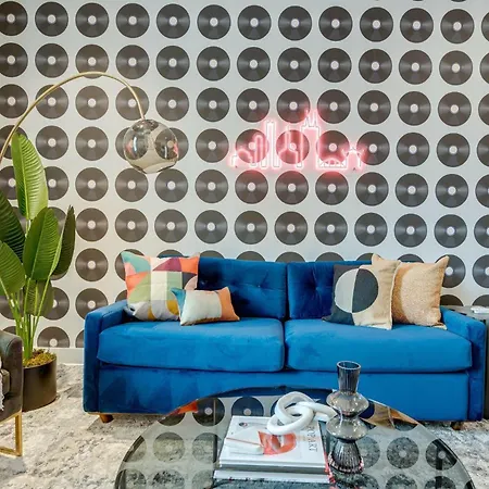 4 Designer Loft Units - Min To Broadway 4*