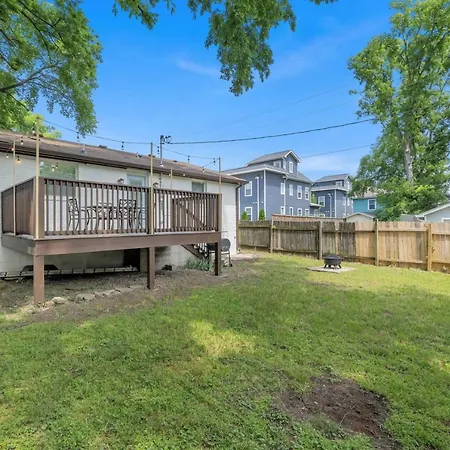 Single Story Pet Friendly Home, With Fenced Yard, Fire Pit, 5min To Downtown!! Nashville