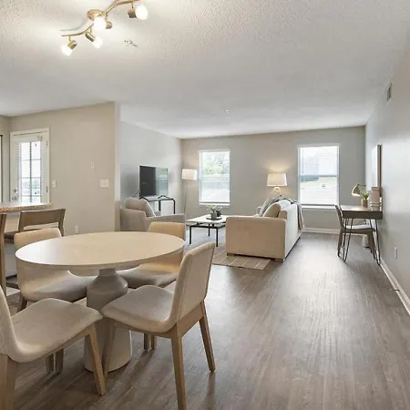 Landing Modern With Amazing Amenities Nashville