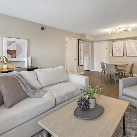 Landing Modern With Amazing Amenities Apartment Nashville