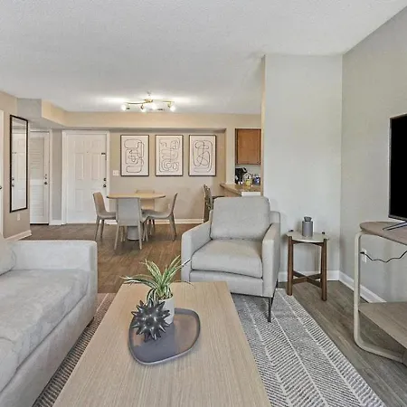 Apartment Landing Modern With Amazing Amenities *