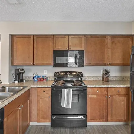 Landing Modern With Amazing Amenities Nashville
