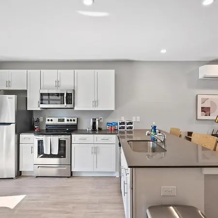 Landing At Fifty Forty Flats - 2 Bedrooms In Lenox Village *