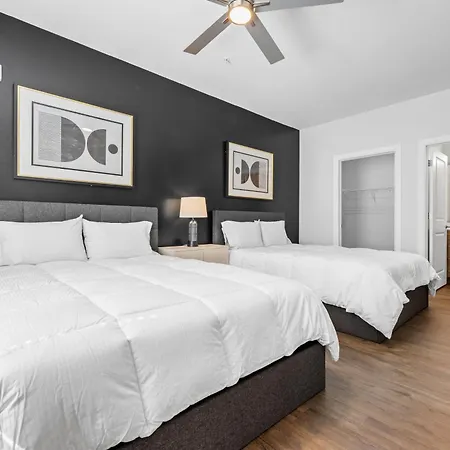 The Celebrity The Gulch Apartment *