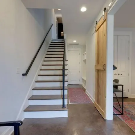 Holiday home Weho Home, Geodis Park, Private Movie Theater! 10min To Broadway! Sleeps 10! *