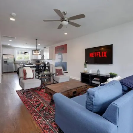 Weho Home, Geodis Park, Private Movie Theater! 10min To Broadway! Sleeps 10!