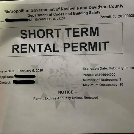 New Spacious 2 Miles From Downtown Holiday home Nashville