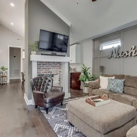 New Spacious 2 Miles From Downtown Nashville