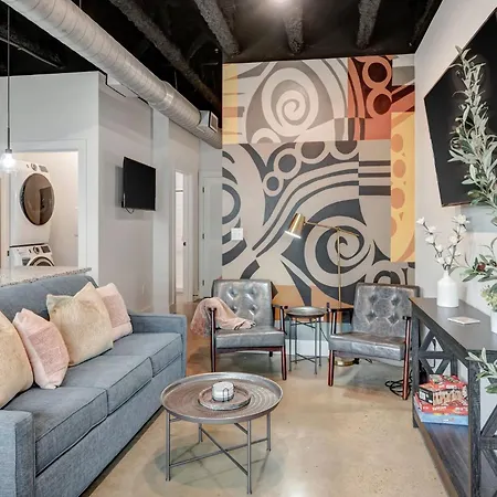 New With 2 Beds 7 Mins To Dt Apartment Nashville