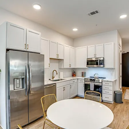 Apartment Modern 2 Mi To Broadway And Downtown Nashville