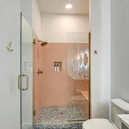 Apartment Modern 2 Mi To Broadway And Downtown
