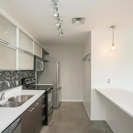 Unfurnished Amazing Layout W Balcony & Storage 30 Day Minimum Nashville