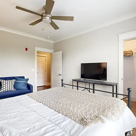 Apartment 3100 Belwood St - #301