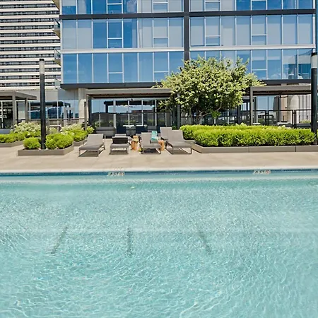 Global Luxury Downtown *
