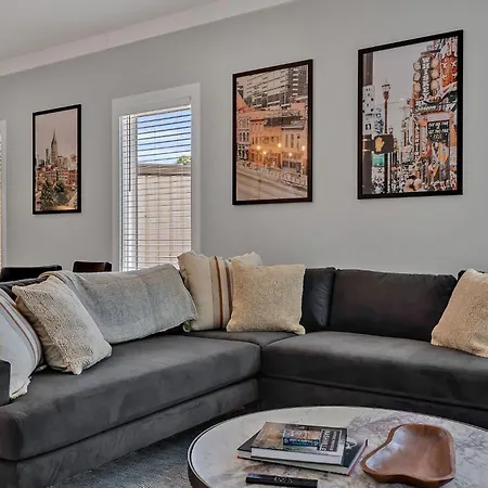 Double Treble - 2 Townhomes - Private Rooftops * Nashville