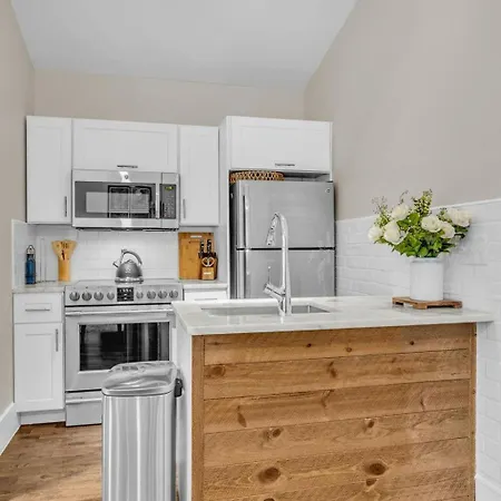 - 1011 N 2nd St Unit B