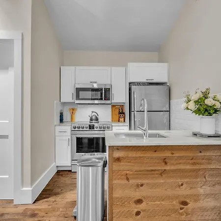 - 1011 N 2nd St Unit B * Nashville
