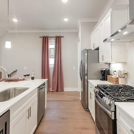 Gns Essentials - - 223 Oceola Ave #13 Nashville