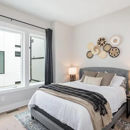 Holiday home Gns Essentials - - 223 Oceola Ave #10
