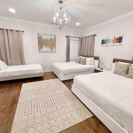 Holiday home New Luxury Big House Near Gulch 4 King 4 Queen 2 Twin *