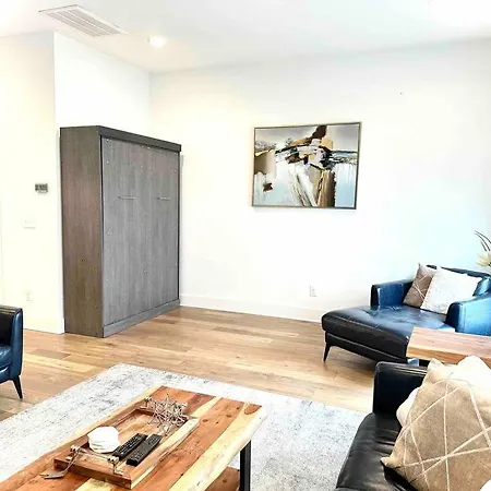 Holiday home Luxurious Morden Loft Huge Rooftop & Skyline Views Nashville