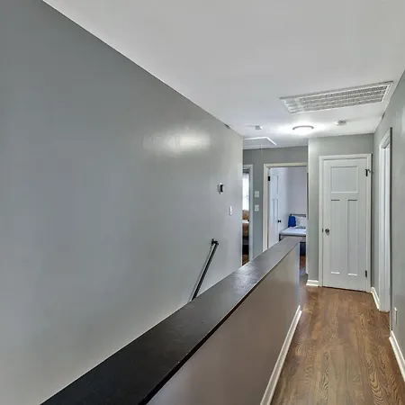 Holiday home E Nash Sf 5mi From Broadway Chef's Kitchen