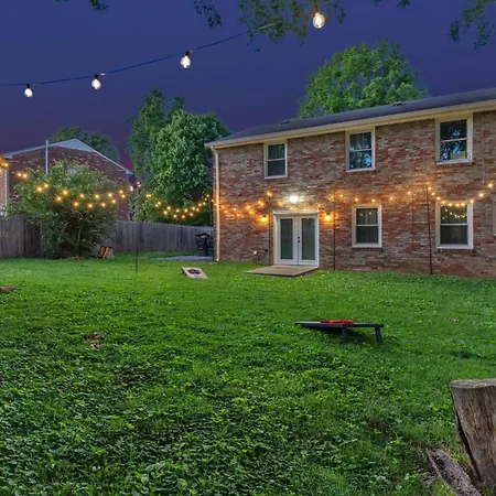 Holiday home E Nash Sf 5mi From Broadway Chef's Kitchen *
