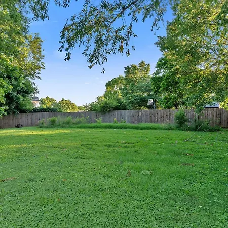 Holiday home E Nash Sf 5mi From Broadway Chef's Kitchen *