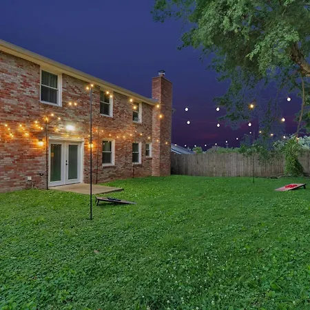 Holiday home E Nash Sf 5mi From Broadway Chef's Kitchen *