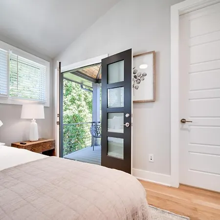Mayas Luxury Oasis 2 Miles To Broadway Holiday home Nashville