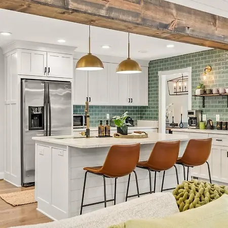 Holiday home Luxury Oasis - Airport, Downtown, Opry,