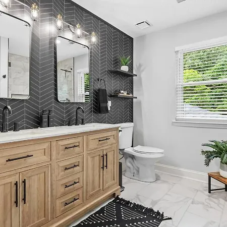 Holiday home Luxury Oasis - Airport, Downtown, Opry,