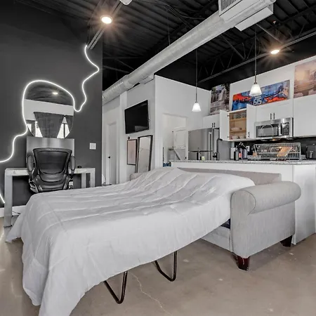 New Sleeps 4 - 7 Mins To Dwtn Nashville