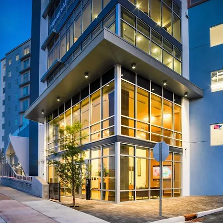 Spacious With Great Amenities Free Garage Parking *