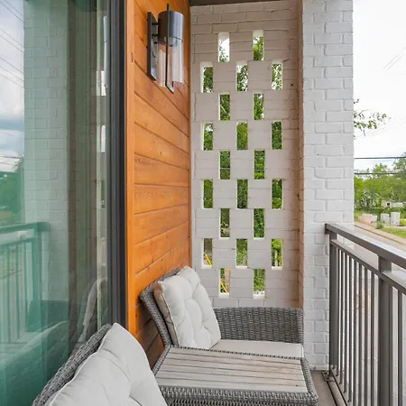 Downtown Luxury At The Southern Belle Holiday home