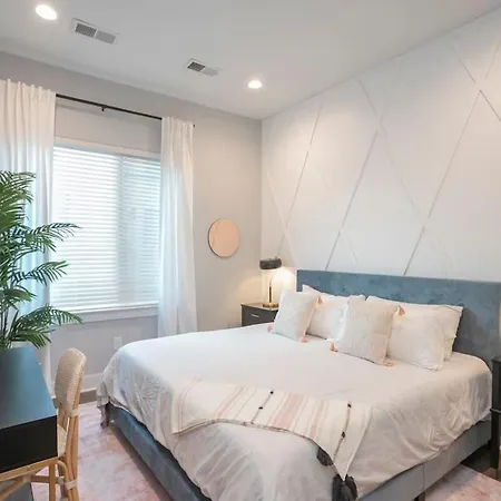 1 Mile To Downtown 4br 4ba W Rooftop Deck Holiday home Nashville