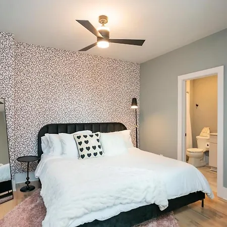 Holiday home The Lemon Drop Walk To Cafes Shops & Vandy *