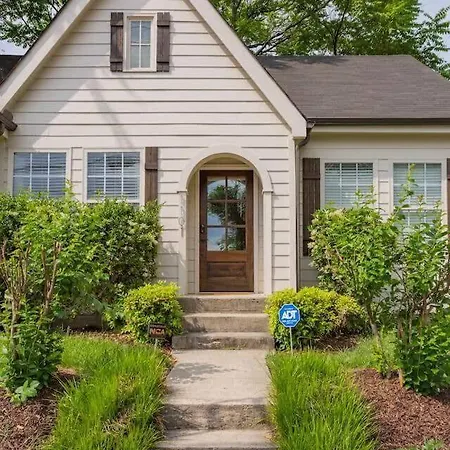 Holiday home Perfect In Prime Walkable Location Nashville