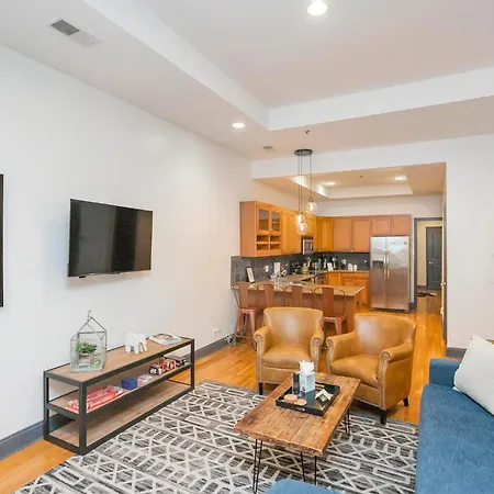 Loft Literally On Broadway Live Music & Bars Apartment