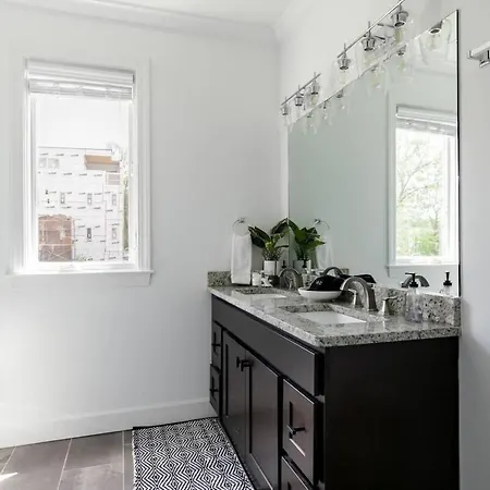 Relax Into Urban Chic At A Textured East * Nashville