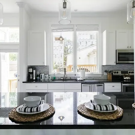 Holiday home Relax Into Urban Chic At A Textured East