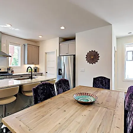 2 6 Miles To Downtown End Unit Free Parking Nashville