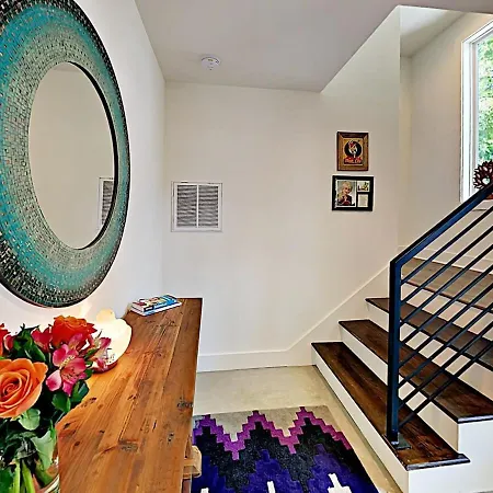 2 6 Miles To Downtown End Unit Free Parking Holiday home Nashville